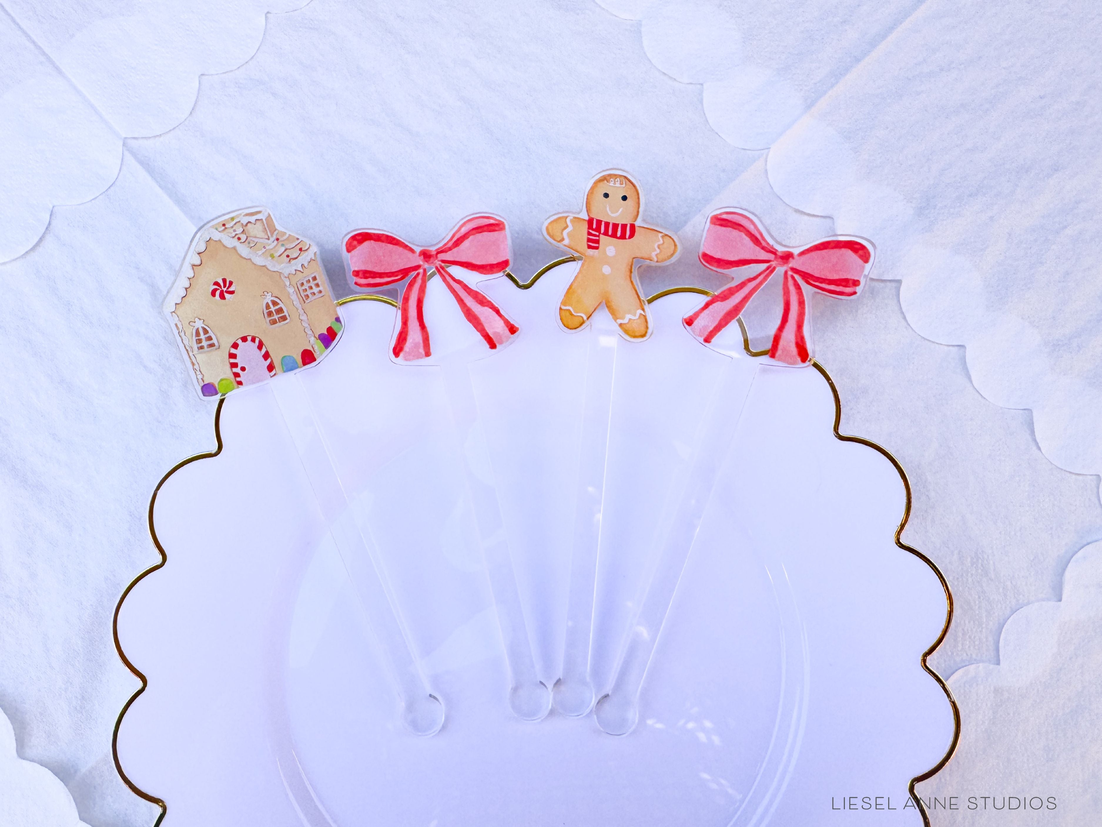 Red Bow Gingerbread Acrylic Drink Stir Sticks-Set of 4 Acrylic Drink Stir Sticks are reusable & make wonderful gifts!
This set includes two red bows, 1 gingerbread house and 1 gingerbread man
Each one measures approx. 6" tall
They are safe for cold and hot drinks (up to 195 degrees F)
Hand wash only
Made in the USA
Hand packaged with care and ready to gift or use
Red Bow Gingerbread Stir Sticks | Cookie Drink Stirrers | Reusable Cocktail Swizzle Sticks | Holiday Barware | Unique Gift Idea-The Singing