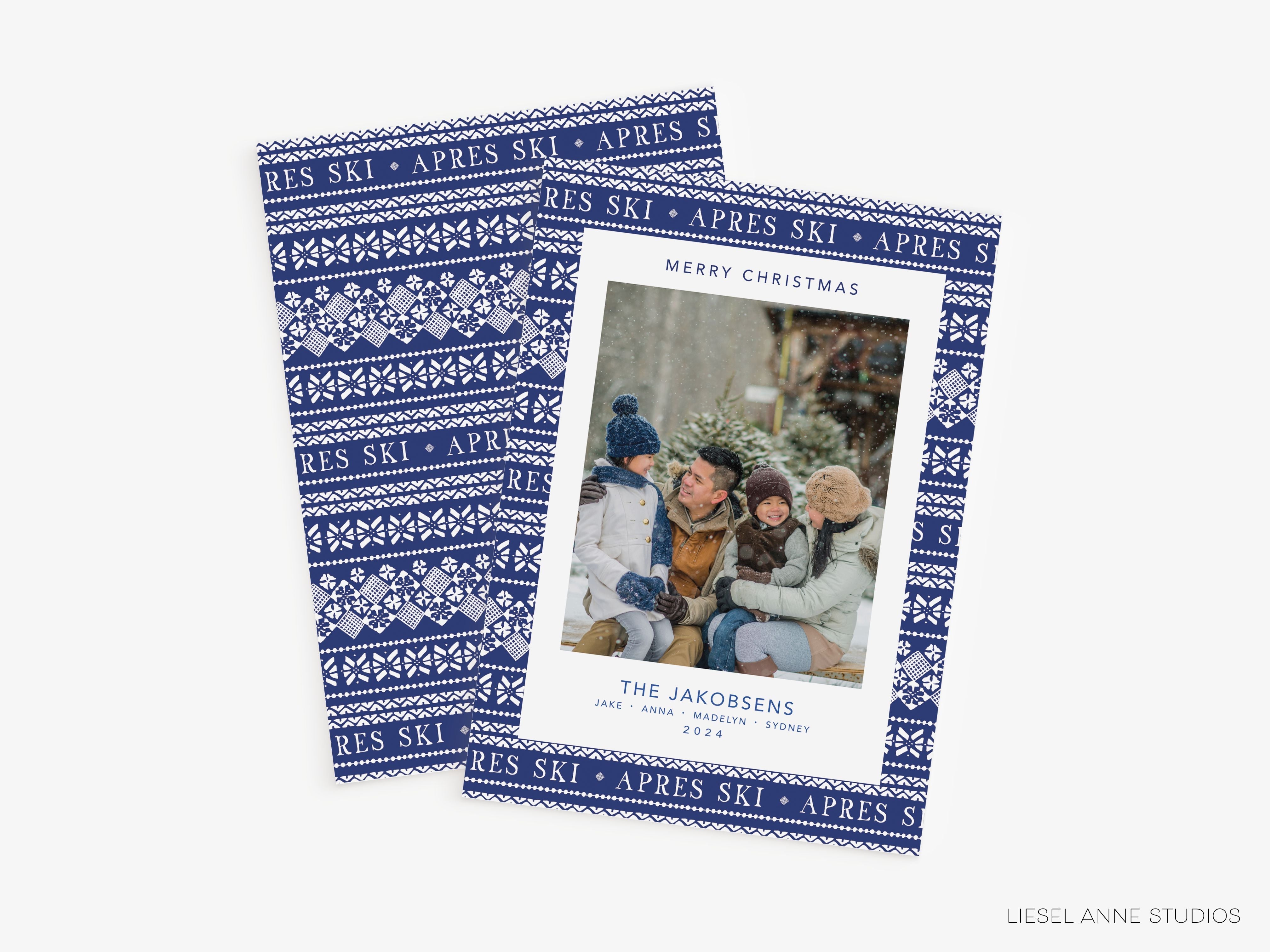 Après Ski Sweater Holiday Photo Card-Sets of flat cards customized for your family + white envelopes Measures 5” x 7” (A7) Printed on 120lb high quality stationery paper with a beautiful eggshell finish Designed and printed in the USA Hand packaged with care and ready to gift or use 

Après Ski Sweater Holiday Photo Cards | Christmas Card Set | Winter Greetings | Cozy Holiday Cards | Customizable Photo Cards-The Singing Little Bird